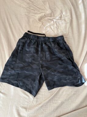 Men's Black Camo Athletic Shorts - Lightweight Performance